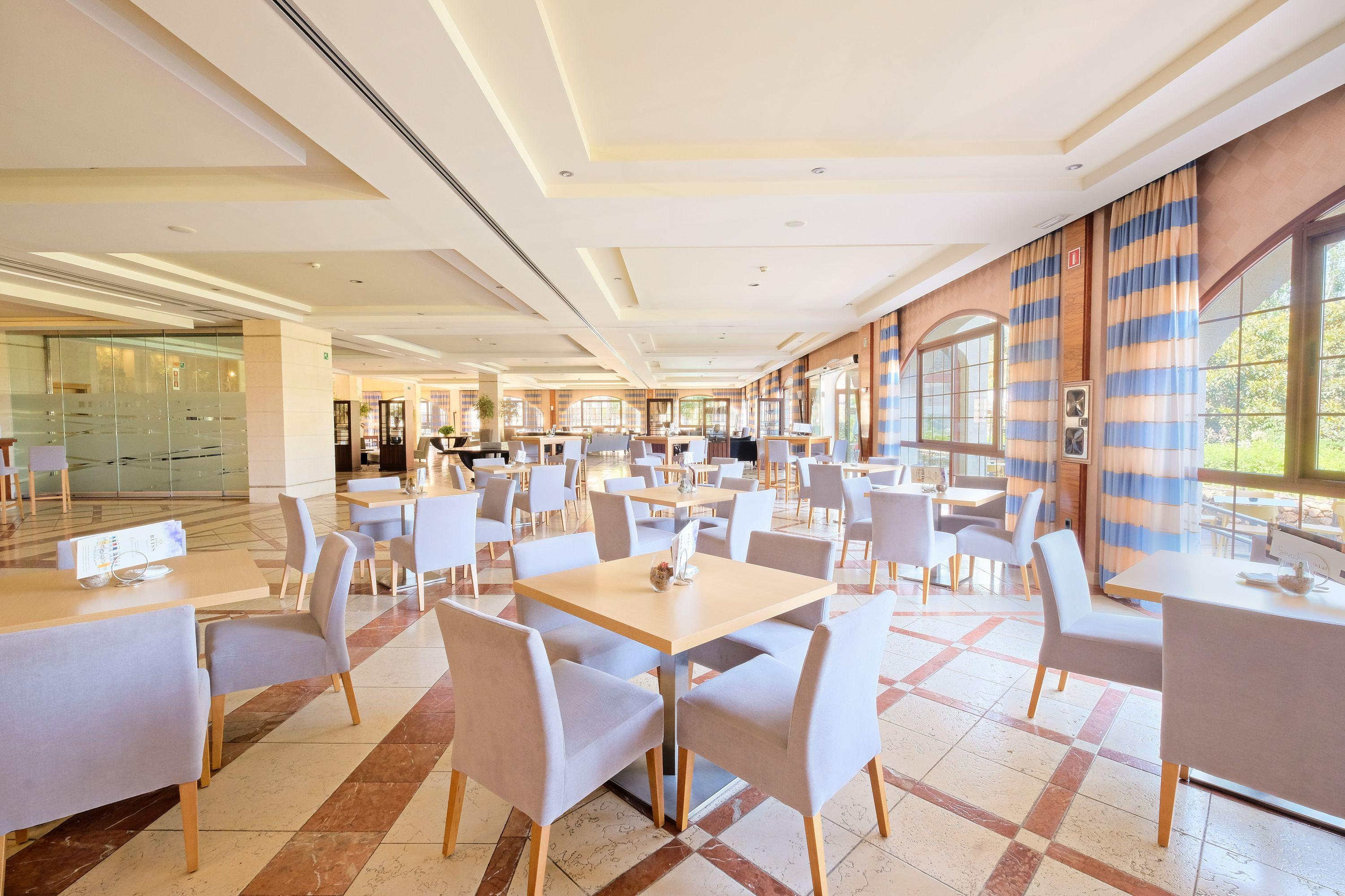 Hotel Envia Almeria Spa & Golf Агвадульсе Экстерьер фото The restaurant